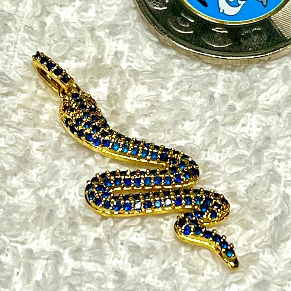 Pretty blue, gold and red eyed snake pendant-NEW